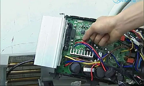 呼玛美的空调电话是多少